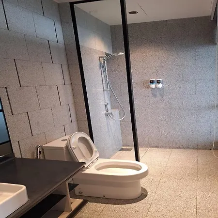 Luxury Apartment At Scarletz Suites Kuala Lumpur Exterior photo