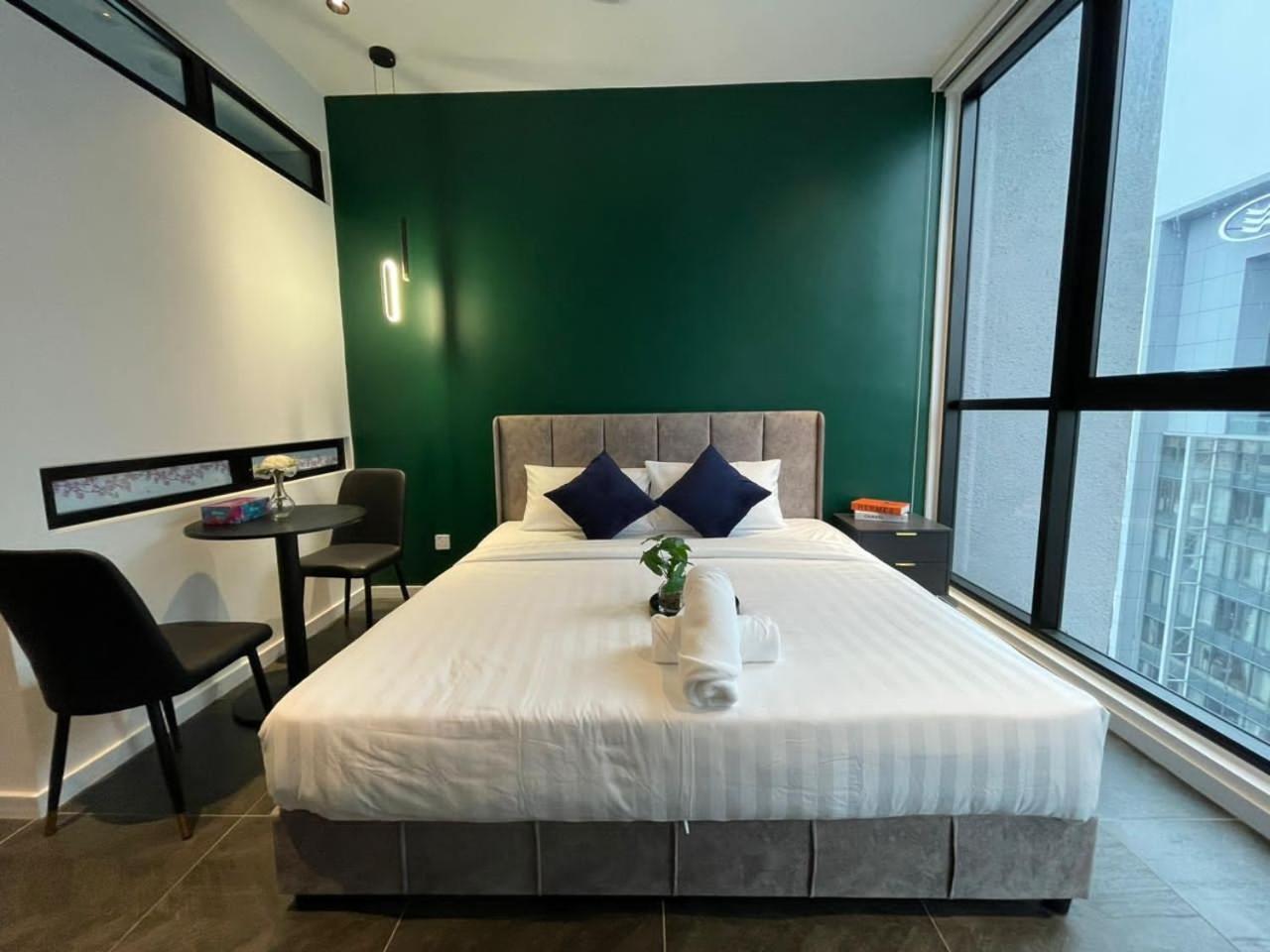 Luxury At Scarletz Apartment